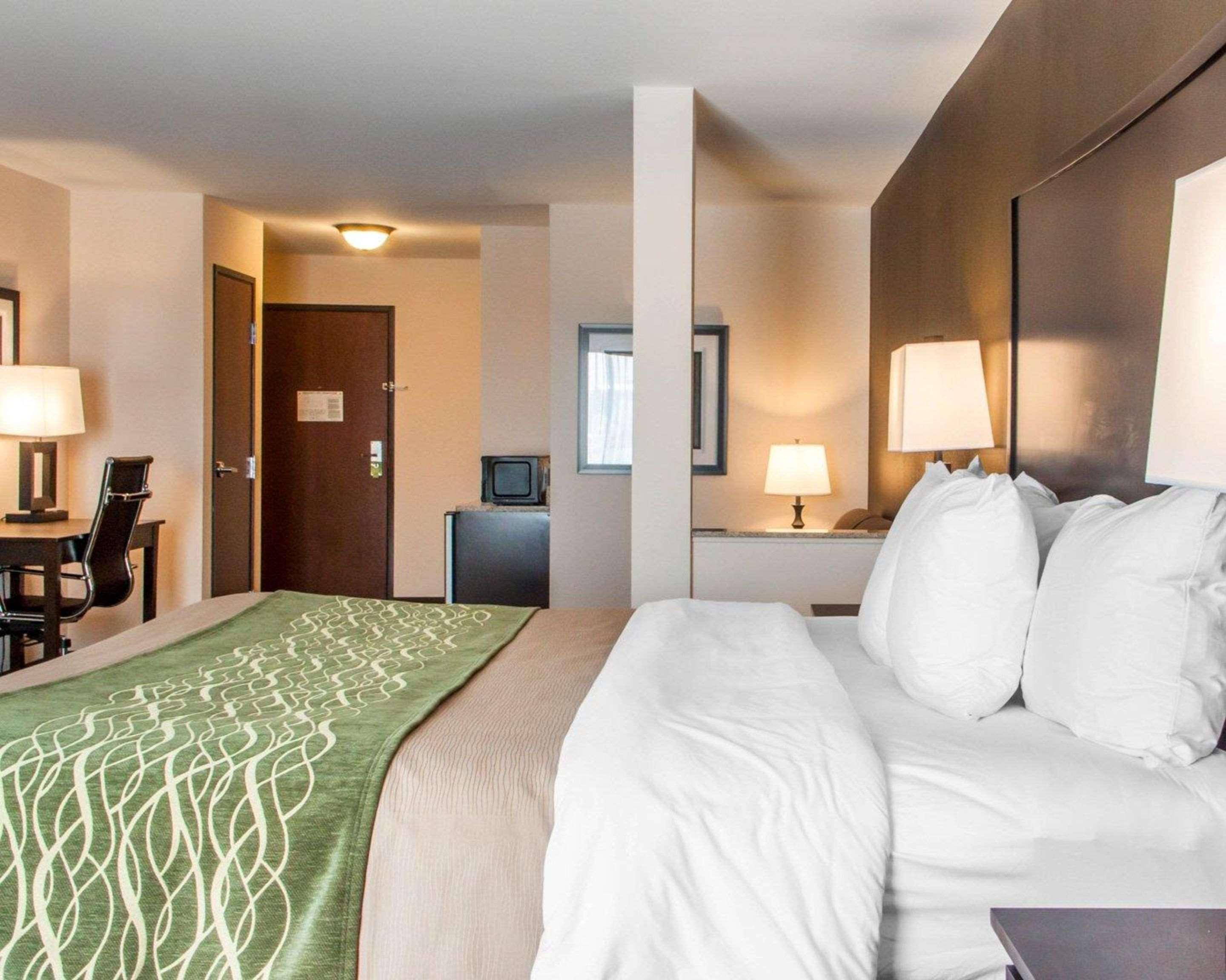 Comfort Inn & Suites Woodward Bagian luar foto