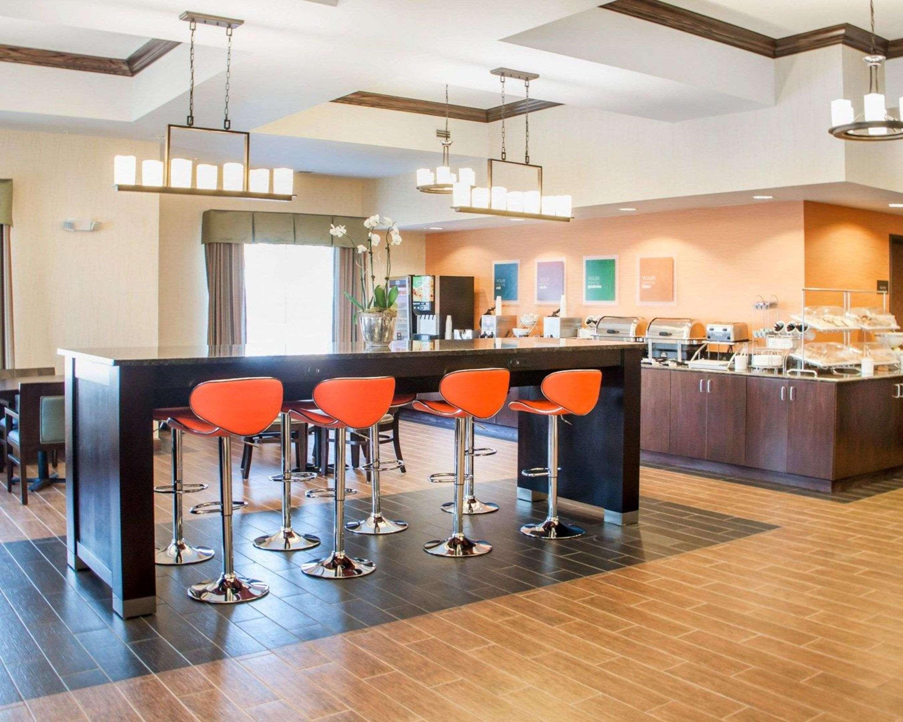 Comfort Inn & Suites Woodward Bagian luar foto